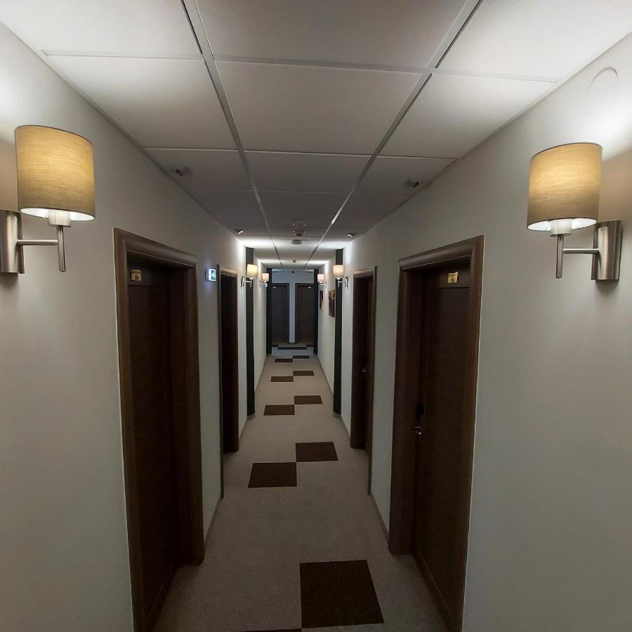 Hotel Kole Čačak Dış mekan fotoğraf
