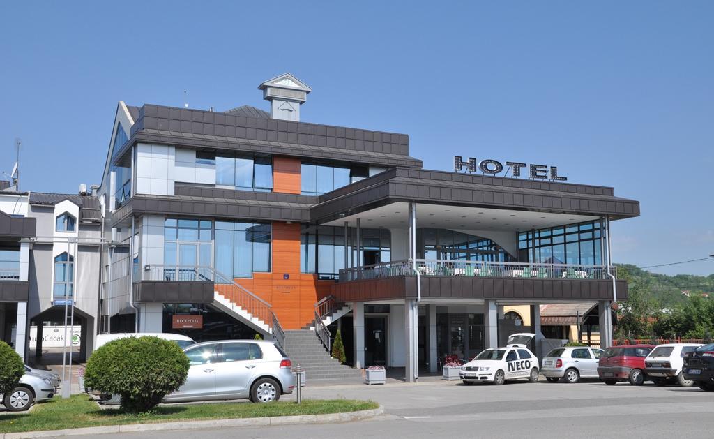 Hotel Kole Čačak Dış mekan fotoğraf