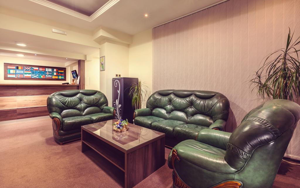 Hotel Kole Čačak Dış mekan fotoğraf