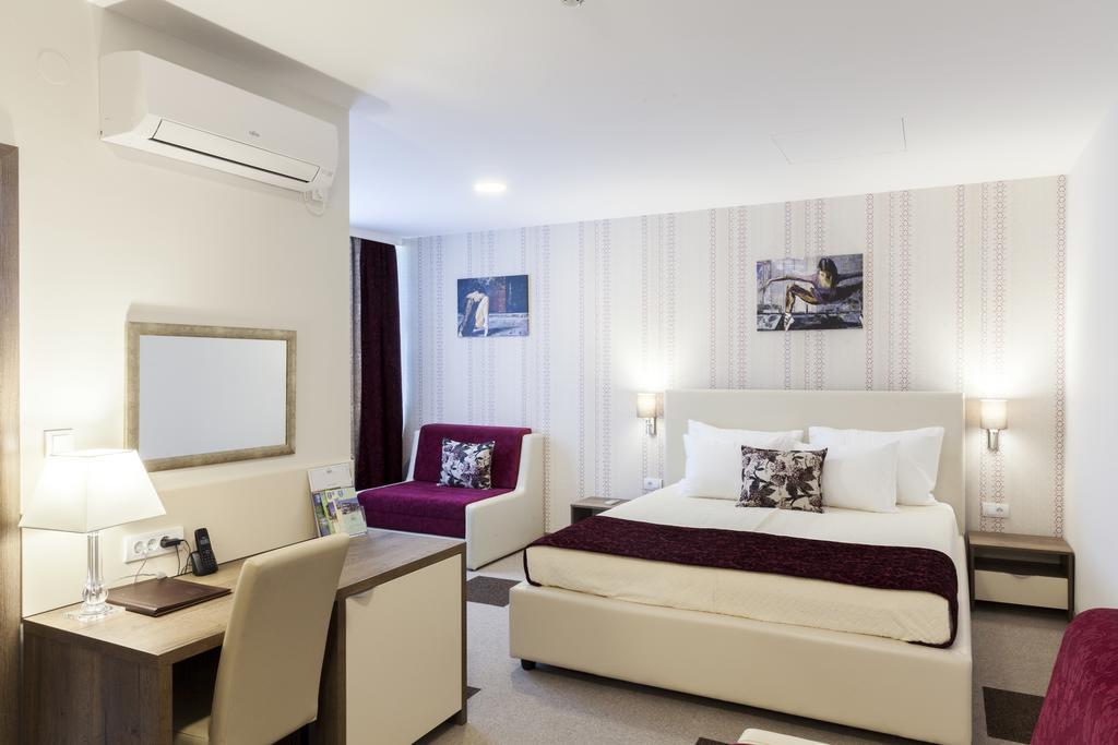 Hotel Kole Čačak Dış mekan fotoğraf