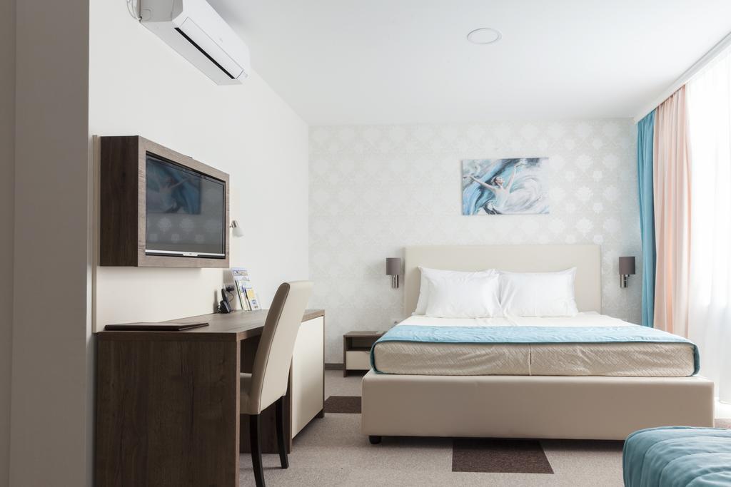 Hotel Kole Čačak Dış mekan fotoğraf